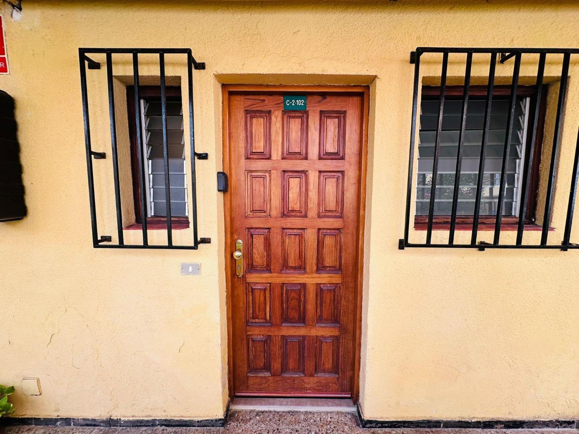 Cozy 2-Bed & Sofa-Bed Studio In Los Cristianos Dış mekan fotoğraf